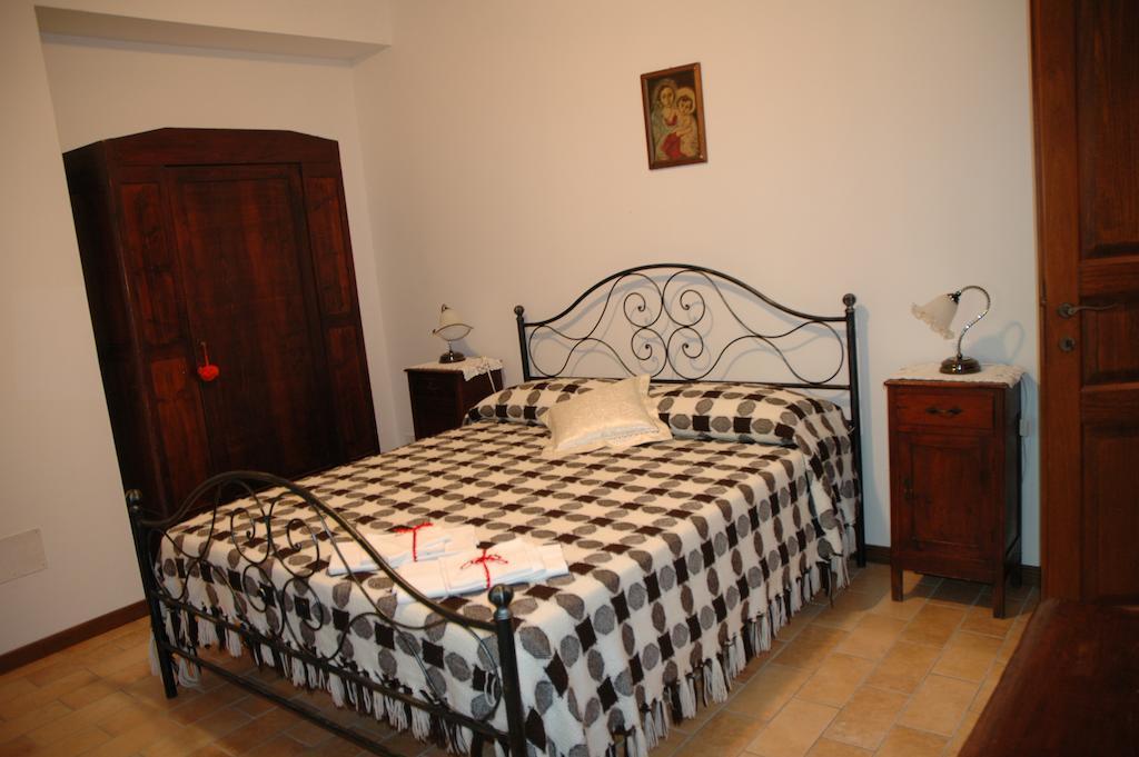 La Mola Maringalli Konuk evi Cascia Oda fotoğraf
